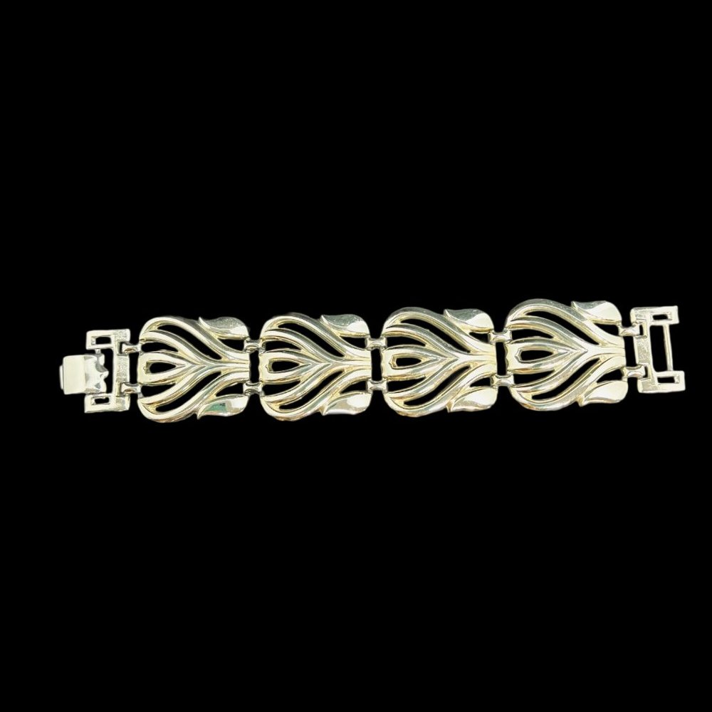 Chunky Gold Tone 4 Panel Link Bracelet 7 1/2" (4797) - Picture 1 of 7